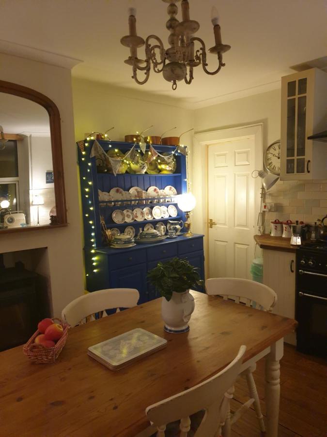 Judy'S B&B Private Home Cardiff Exterior photo